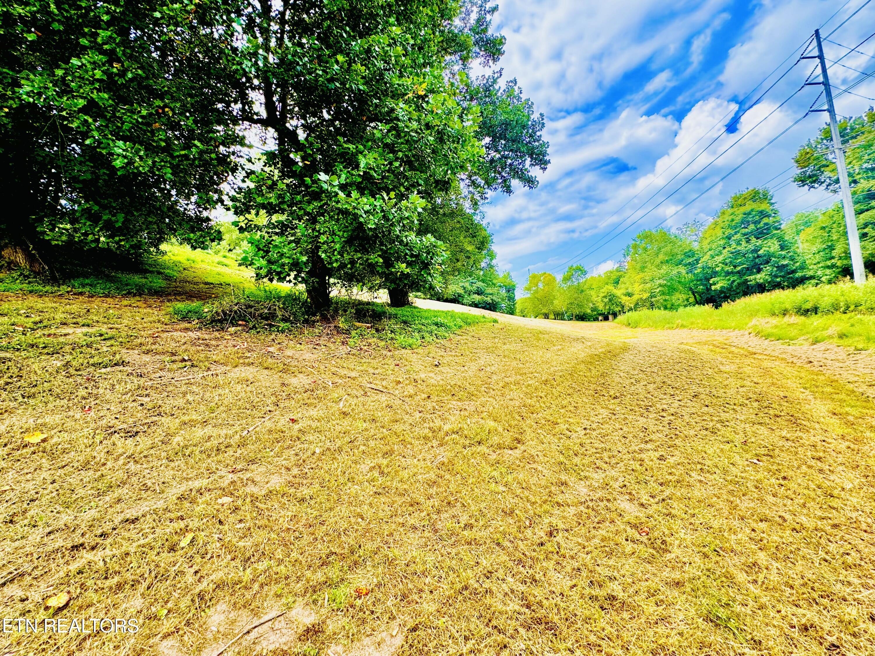 Large Lot in River Islands