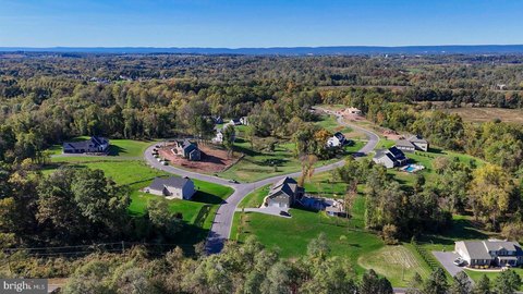 Spacious Homesite in Oak Hill