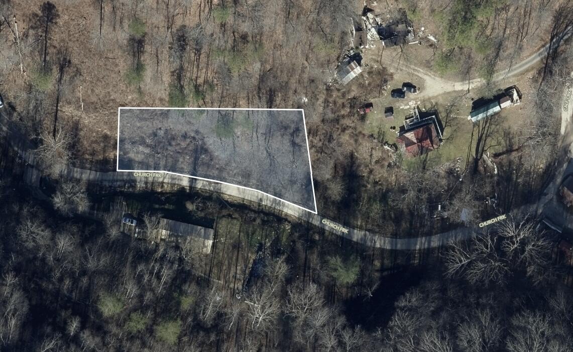 LAND - Inez, KY