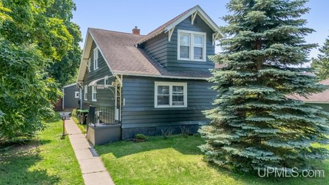 Charming Duplex with Rental History