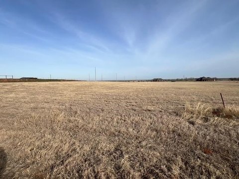 Residential Land in Hillsdale, OK