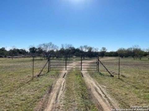 13.72 Acres in Marble Falls