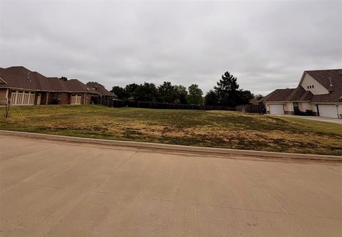 Land, Shawnee, OK