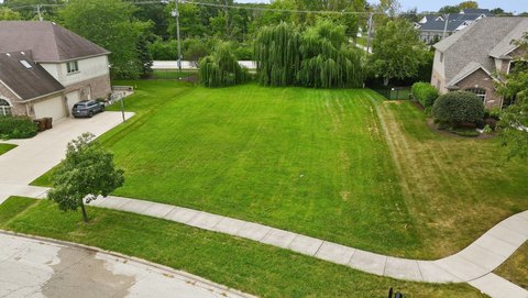 Land, Mokena, IL