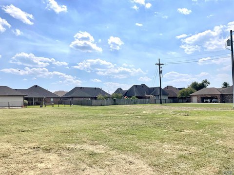 Residential Lot in Summerfield Subdivision