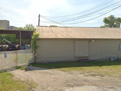 Medium-Sized Warehouse Storage Space
