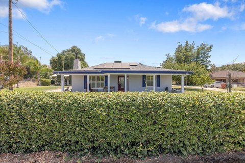 Woodlake Multifamily Property on Acreage