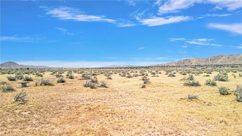 Apple Valley Horse Property