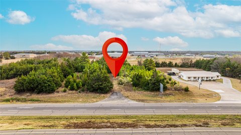High-Visibility Commercial Land