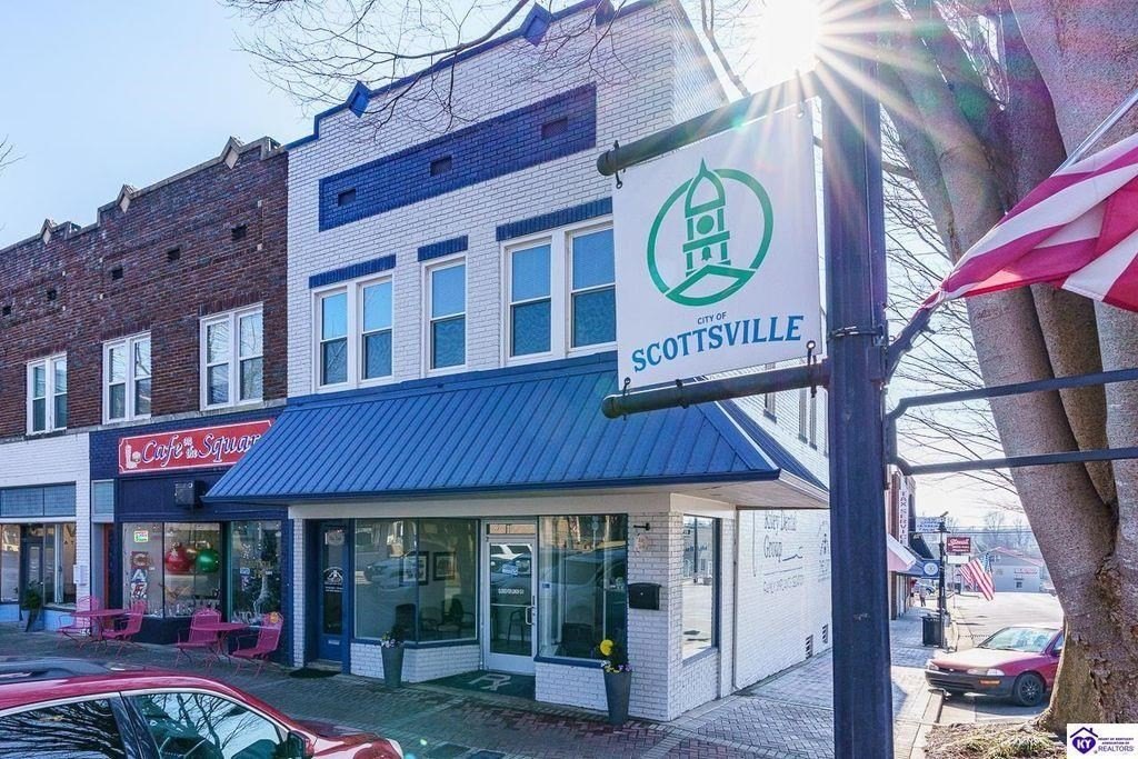 Historic Commercial Building in Scottsville