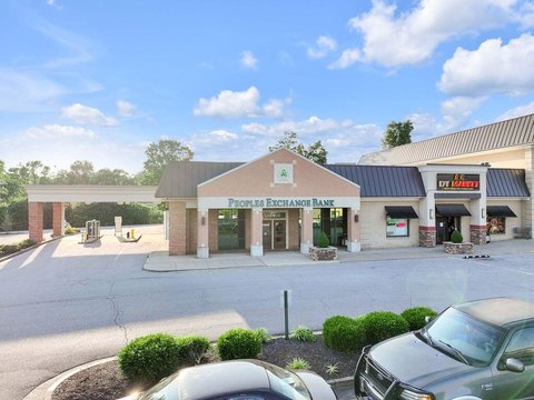 Retail Space in Stonewall Center