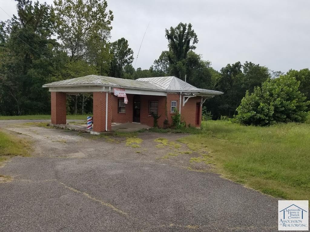 Commercial Land in Ridgeway, VA