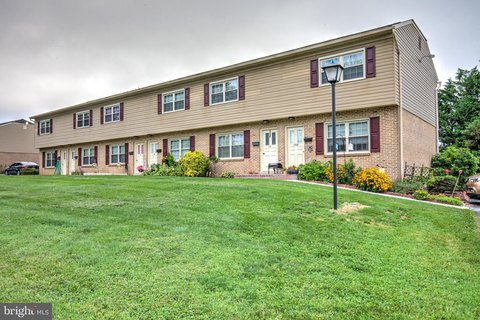 Ten-Unit Apartment Property