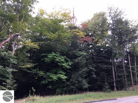 LAND - NORTHPORT, MI