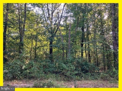 Residential Lot in Longview Beach