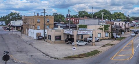 Commercial Building Near Downtown Harvard