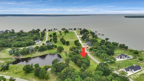 Water View Land in Mabank