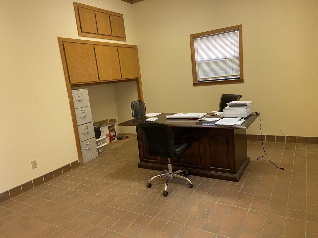Picture 4