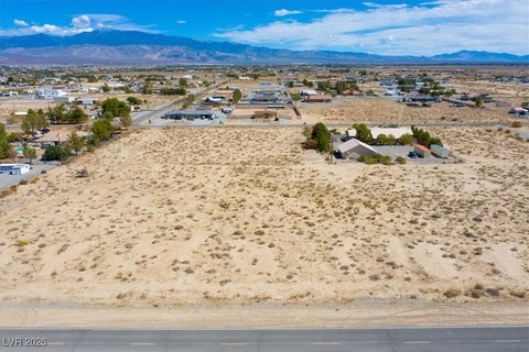 Pahrump Land with Mountain Views