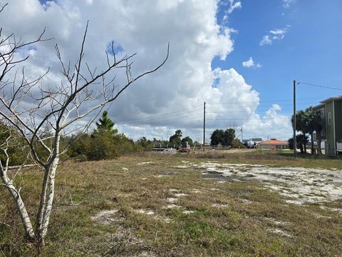 Buildable Lot Near Gulf