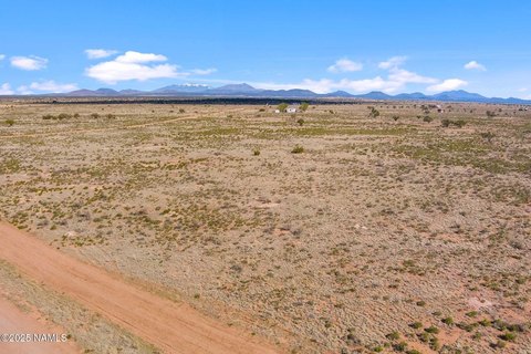 Scenic Acre Near Grand Canyon