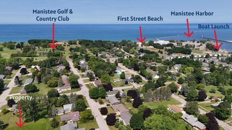 LAND - Manistee, MI