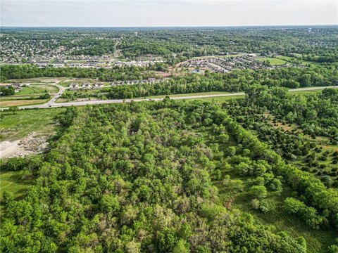 COMMERCIAL - Blue Springs, MO
