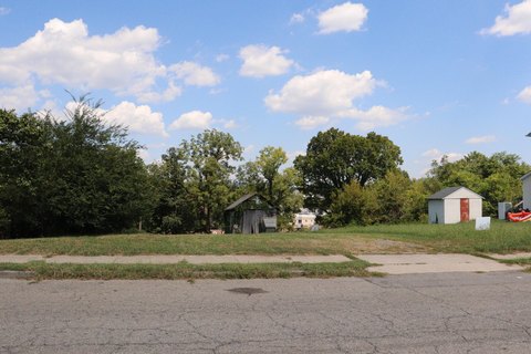 Land, Roanoke, VA