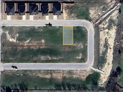 Residential Lot in New Neighborhood