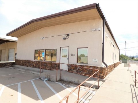 Commercial Property on Holland Avenue