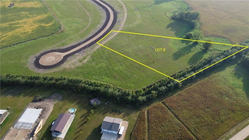 Spacious Lots in Oak Creek