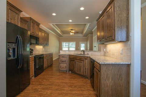 Well-Maintained Triplex with Storage