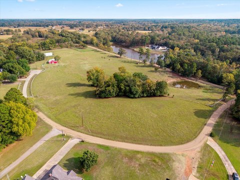 LAND - Mt Pleasant, TX