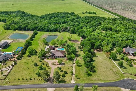 Expansive Equestrian Hacienda on 12 Acres