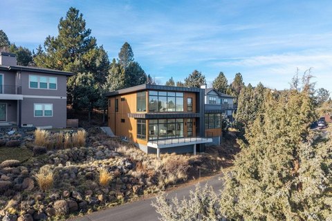 LAND - Bend, OR