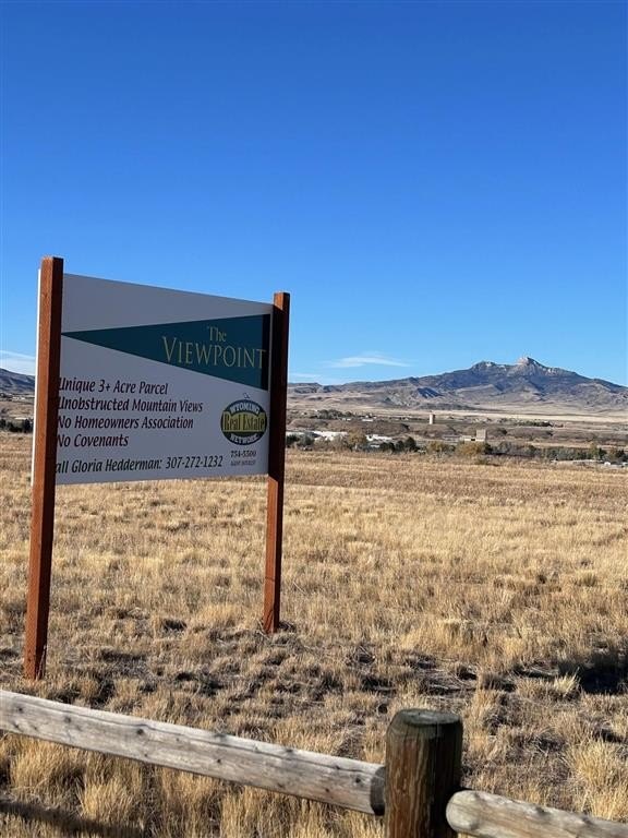 Cody Land with Mountain Views