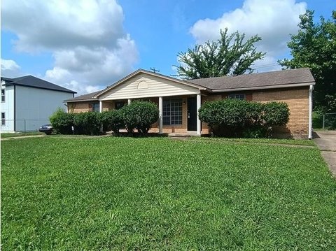 Brick Duplex With Two Units