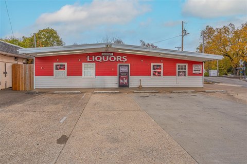 Bowling Green Commercial Building For Sale