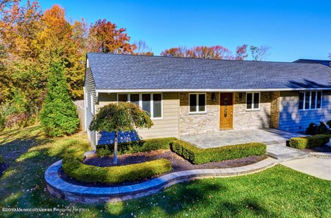 Commercial Space in Morganville, NJ