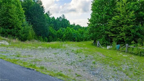 Land, Creston, NC