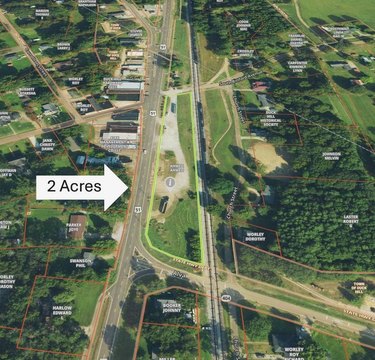 Rail-Adjacent Corner Commercial Tract