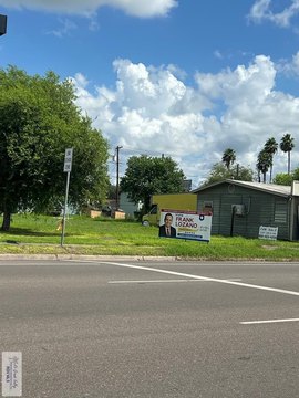 Commercial Lot on Tyler Avenue