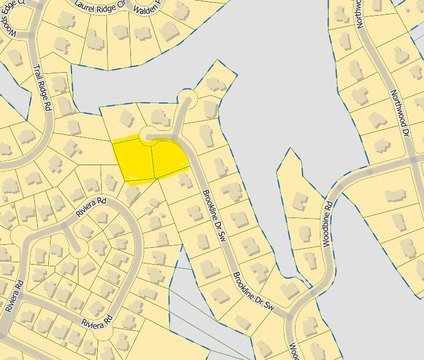 Wooded Lots in Houndslake North