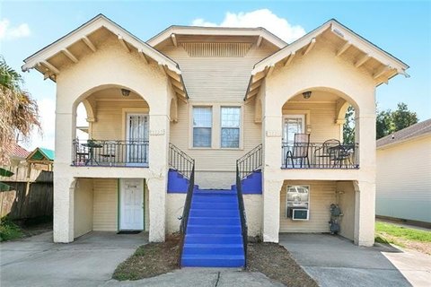 Income-Producing Triplex in Broadmoor