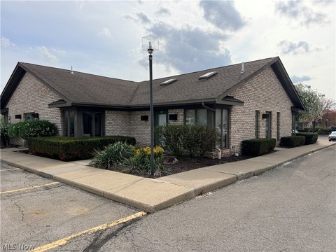 Boardman Commercial Condo For Rent