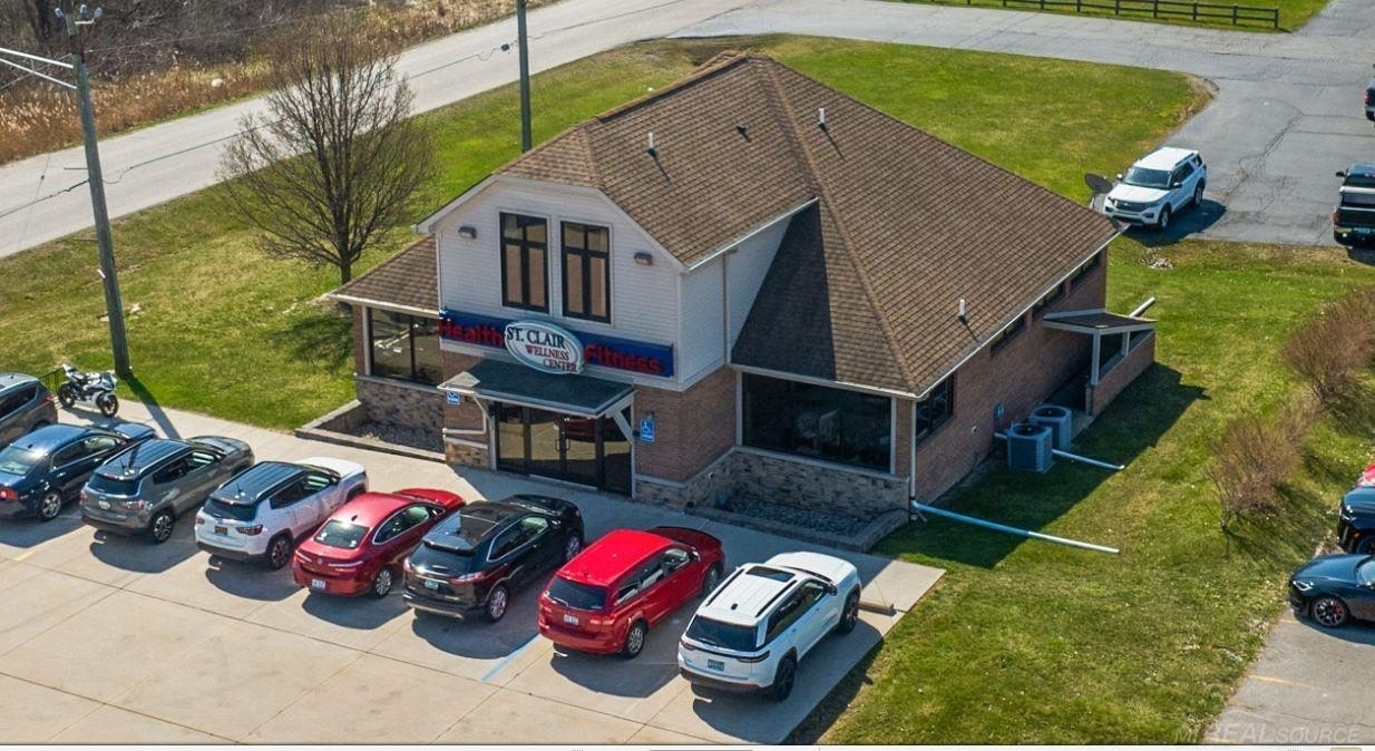 Updated Space in Saint Clair