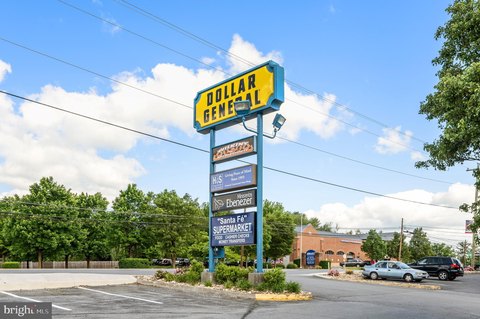 Retail Space on Valley Avenue