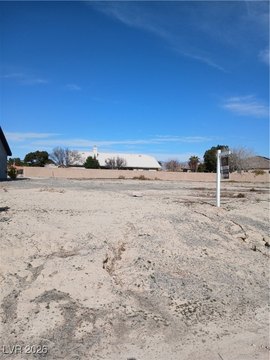 Residential Land in Artesia Subdivision