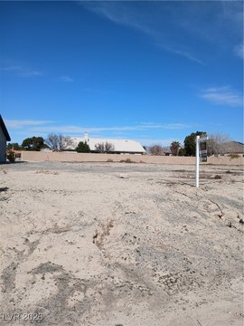 Residential Land in Artesia Subdivision