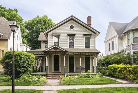 Restored Four-Plex with Laundry